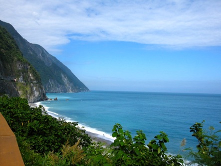 View of the Qingshui cliffs