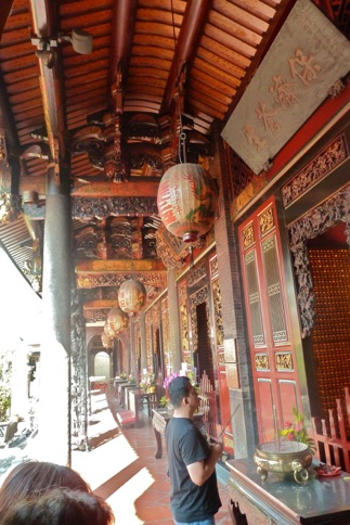 Bao-An Temple, auxiliary temples