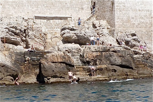 Women mooning us with their bare bottoms in Dubrovnik