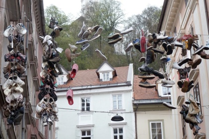 Entrance to Cobbler's Bridge